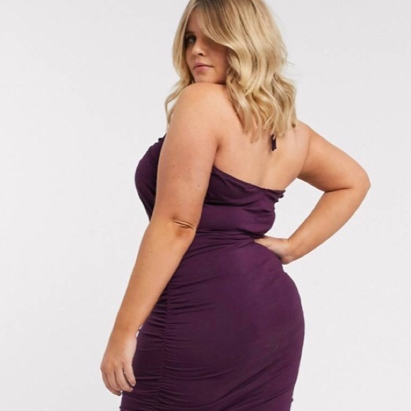ASOS CURVE RUCHED MIDI DRESS WITH CUT OUT - Picture 5 of 8